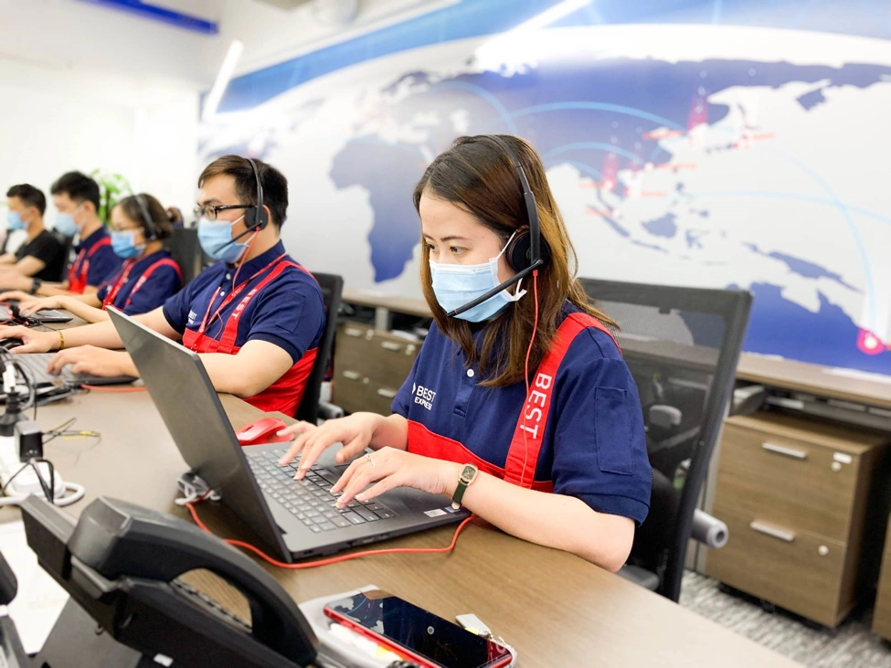 Đội ngũ chăm sóc khách hàng của ToTTOT luôn sẵn sàng lắng nghe và hỗ trợ khách hàng 24/7 - ToTTOT