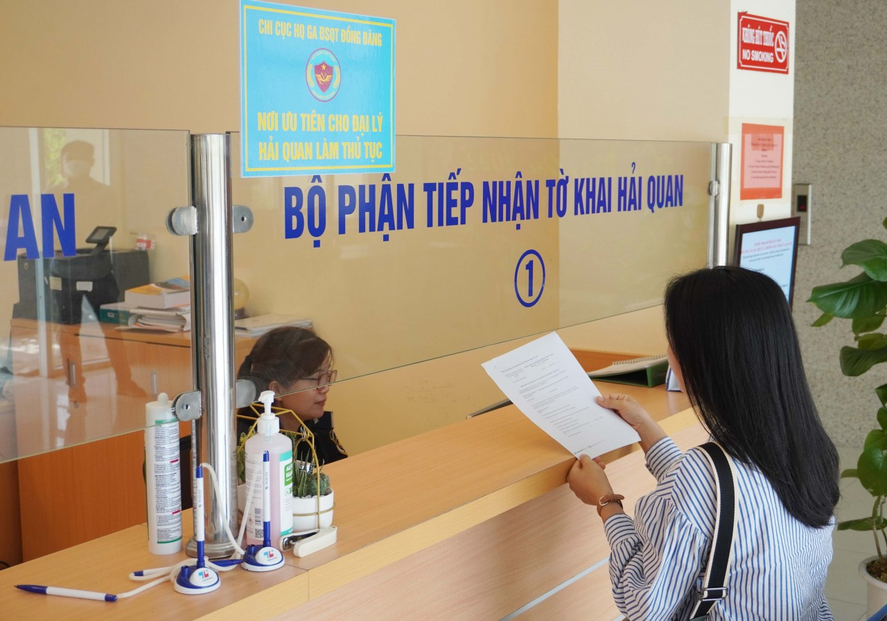 Thủ tục hải quan - ToTTOT